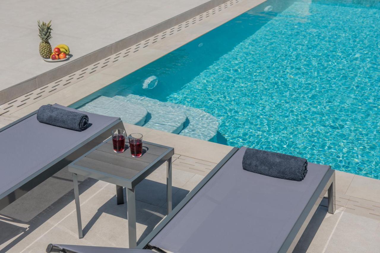 Luxury Villa Alexia 헐소니소스 외부 사진
